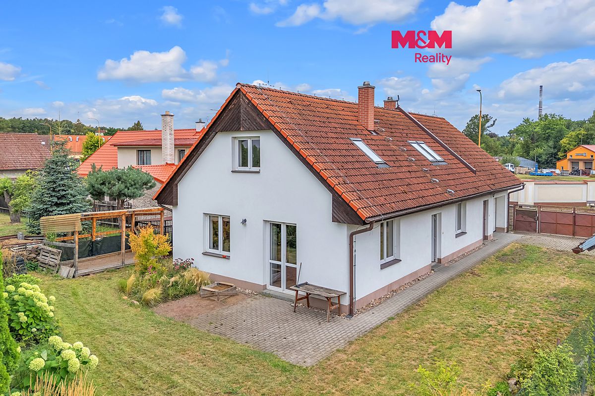 Prodej rodinného domu 201 m², pozemek 478 m²